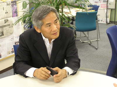 ビジネス支援図書館へ小出マネージャー出前!