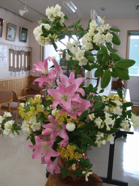 ロビーのお花 ロビーのお花
