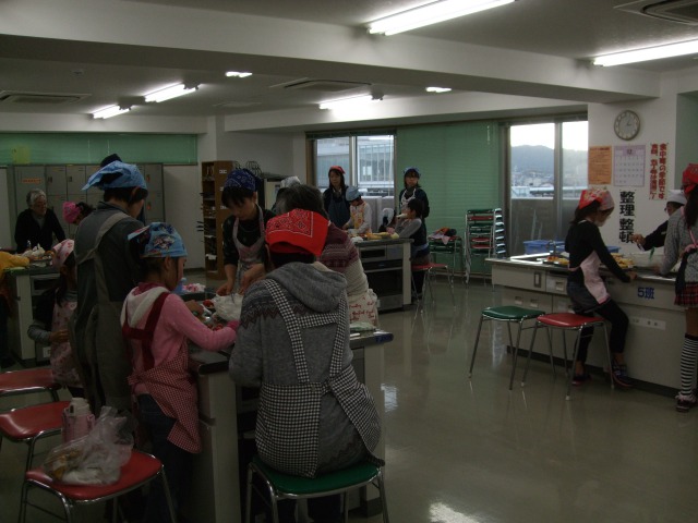 クリスマスケーキづくり