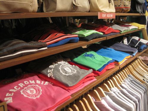 アバクロ、トミーなど… レディースブランドTシャツ&ポロシャツが人気!!