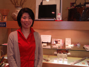 Love&Kimono展で、半襟に自分で刺繍してみませんか