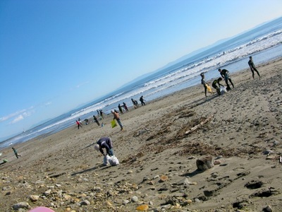 Beach Clean・・・！