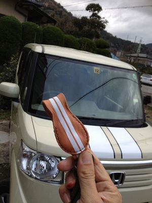 2本ライン本革キーホルダー