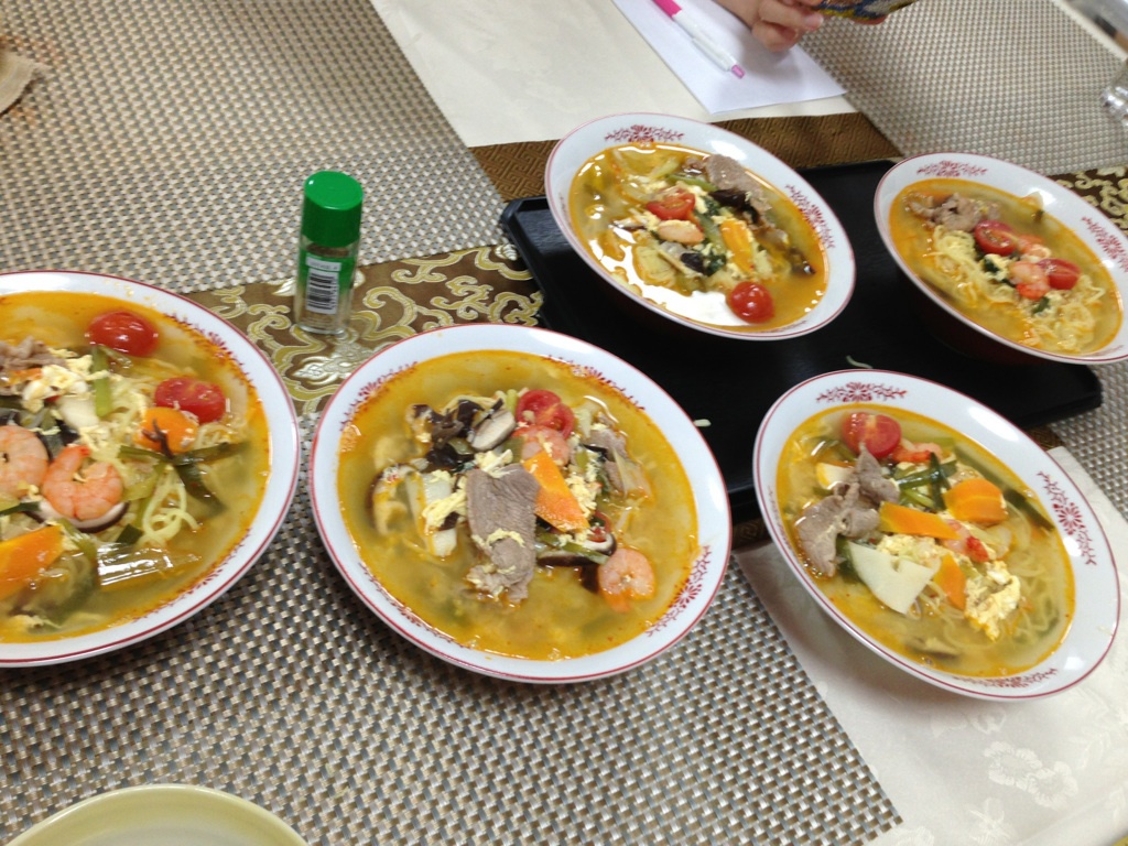 酸辣湯麺 酸辣湯麺