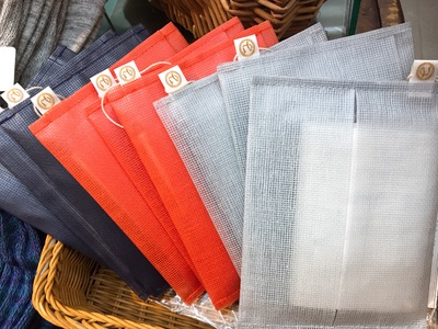 三保原屋本店 マスクがしまえるティッシュケース 花粉症対策 便利商品 服飾雑貨 三保原屋本店 マスクがしまえるティッシュケース 花粉症対策 便利商品 服飾雑貨