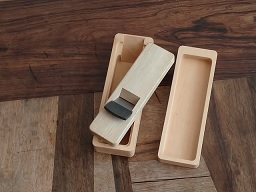 三保原屋本店 かつおぶし削り 台屋 三保原屋本店 かつおぶし削り 台屋