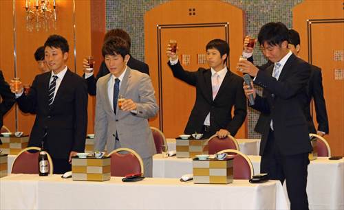 2017年度新入部員歓迎コンパ 2017年度新入部員歓迎コンパ