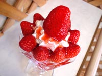 イチゴパフェ