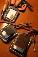 本革ロールペンケースをハンドメイド