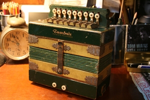 Tomboのミニチュアアコーディオン