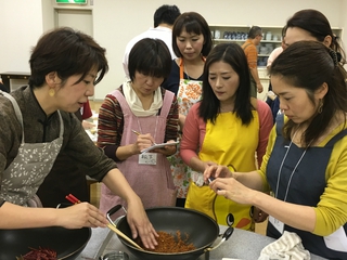 皮から作る!秋野菜餃子。男子厨房に入る 皮から作る!秋野菜餃子。男子厨房に入る