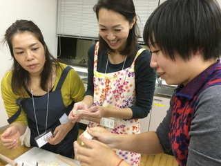皮から作る!秋野菜餃子。男子厨房に入る 皮から作る!秋野菜餃子。男子厨房に入る