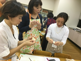 皮から作る!秋野菜餃子。男子厨房に入る 皮から作る!秋野菜餃子。男子厨房に入る