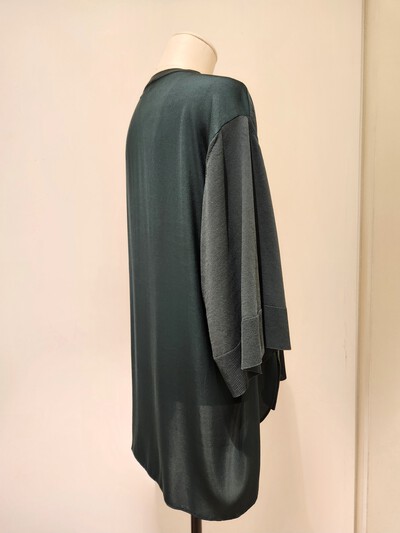 yoshie inaba 強撚コットン×サテンジョーゼットプルオーバー yoshie inaba 強撚コットン×サテンジョーゼットプルオーバー