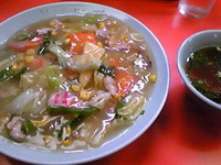 今日は、ヨシミで「中華飯」