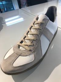 ユニバーサル タナカ