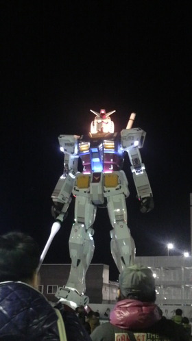夜のガンダム★お正月バージョン