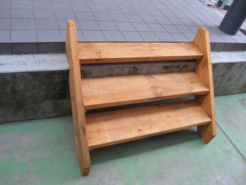 階段製作。。。