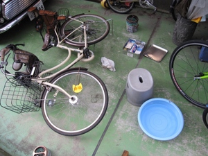 自転車パンク修理。。。