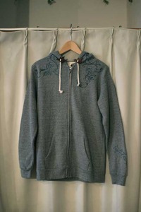 『bite by your skin』 bird parka