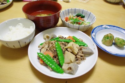体脂肪計タニタの社員食堂メニュー