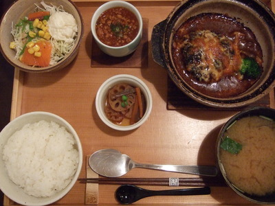 くうねるキッチン