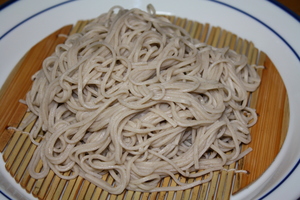 嘉和京伝承の味更科そば