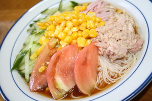 トマトサラダそうめん