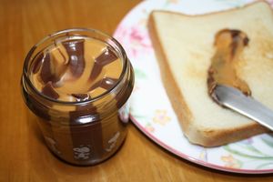 アヲハタ ピーナッツ＆チョコ（ストライプ）　