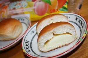 ヤマザキ 薄皮ネクターミックスクリームパン