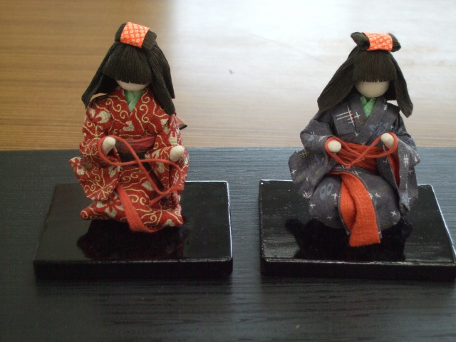 創作和紙人形