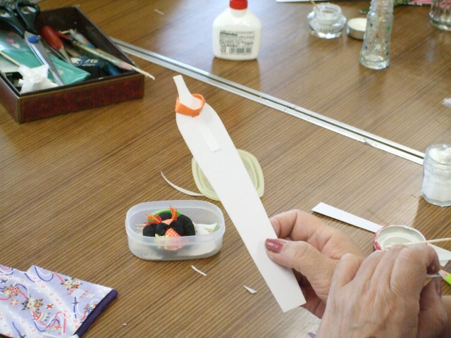 創作和紙人形