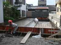 基礎工事中です。