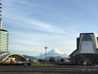 富士山麓まで白く！