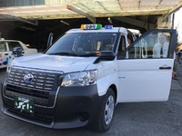 弊社にもジャパンタクシーがやってきた♪ 2018/01/25 17:03:27