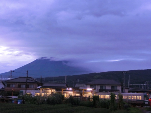 夕刻の富士山～６月２６日～