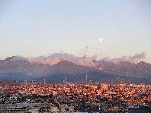 夕陽と富士山と月