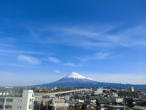 春の富士山