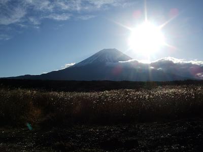しし座流星群とダイヤモンド富士山