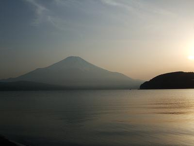 山中湖からの富士山　夕景