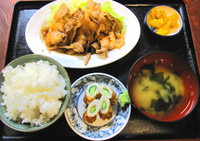 おまけ付き　税込700円　昼得定食