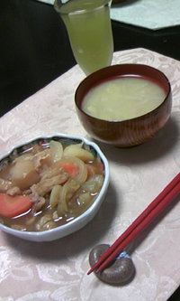 油揚げ入り肉ジャガ風料理、いただきまーす！(^O^)！