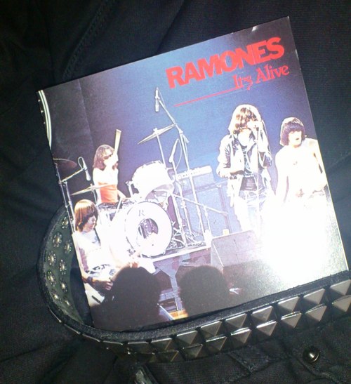 「ＬＩＶＥ！ＬＩＶＥ!!ＬＩＶＥ!!!」