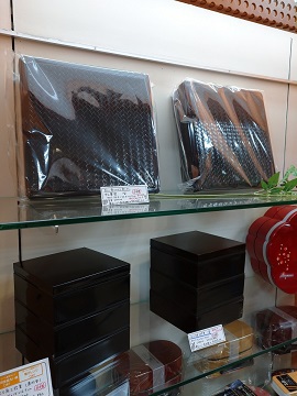 おせち　重箱　塗り　プラスチック　おすすめ　静岡