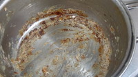ジオの鍋についた汚れを磨くと・・・