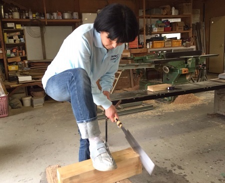 作業台製作中
