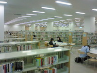 駅南図書館