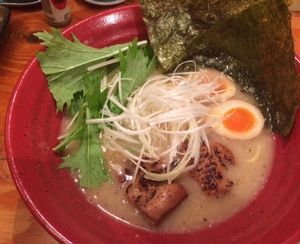 鶏白湯ラーメン