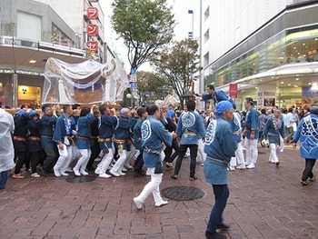 『みこし祭り』