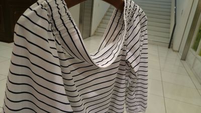リエス　オフショルダープルオーバー